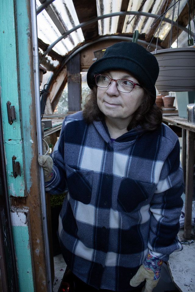 Descriptive Portrait - A Garden Passed Down 2/2